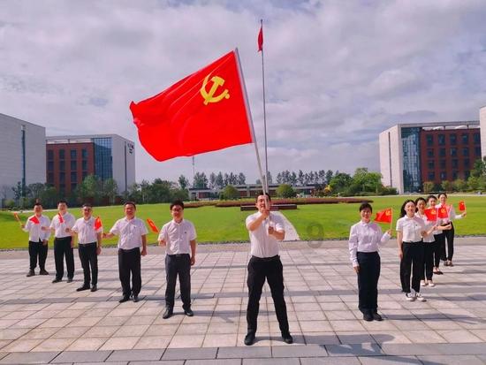 国网渭南供电公司:加强冬季设备运维 确保安全可靠供电